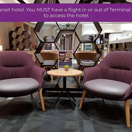 Otel Yotelair Paris Cdg - Transit - Terminal 2e 3*